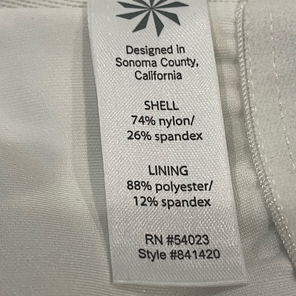 Athleta Tankini Swim Top Size XS Built In Underwire Bra Geometric Print - Picture 4 of 6